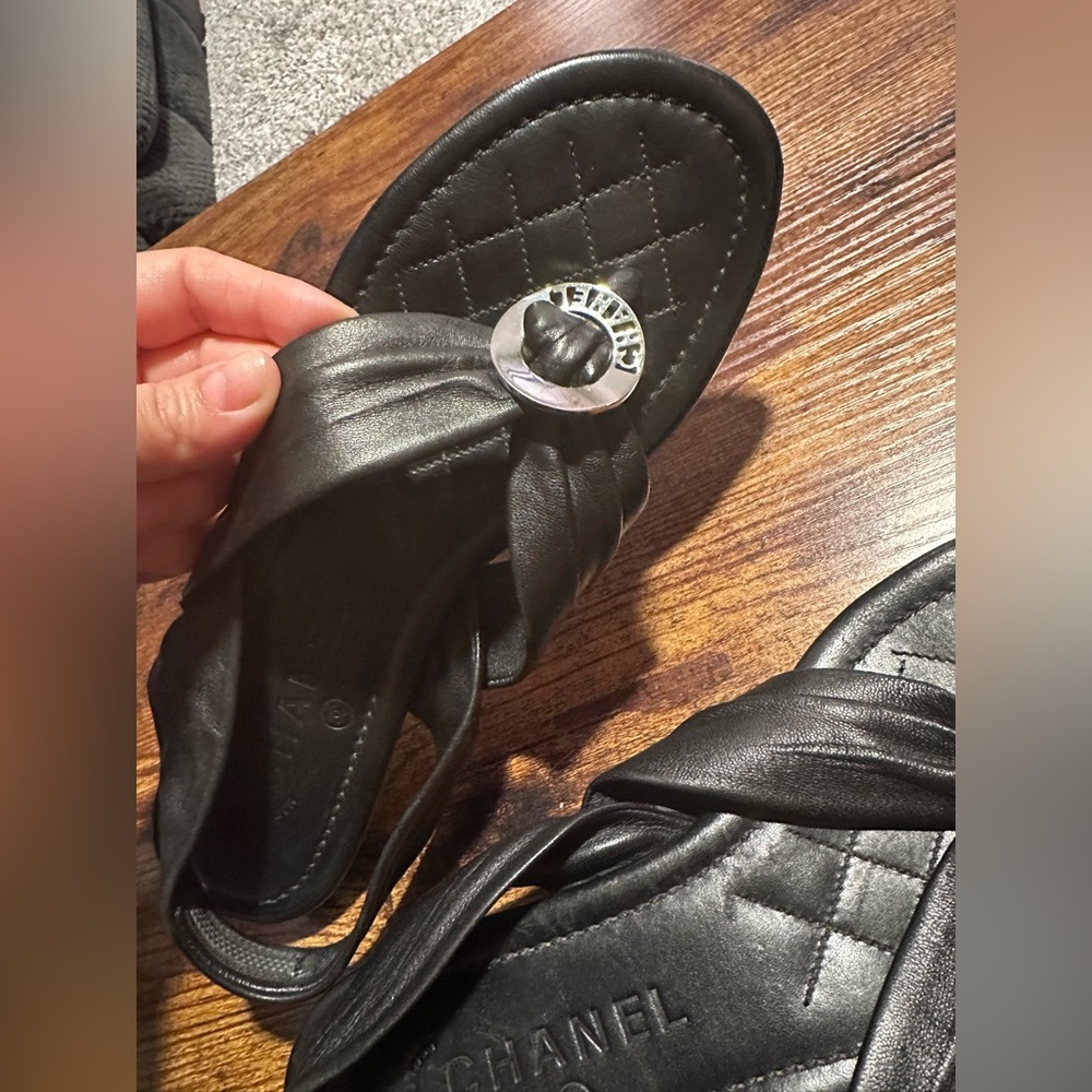 CHANEL Black Leather Thong Slingback Sandals with Silver Logo Ring 38 - Picture 9 of 11
